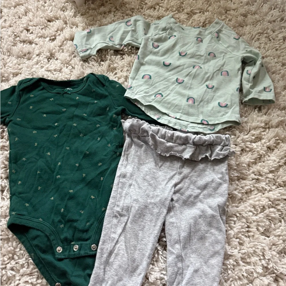Super cute, spring, adorable outfit Carter's Green Baby Onesie set bundle 12M